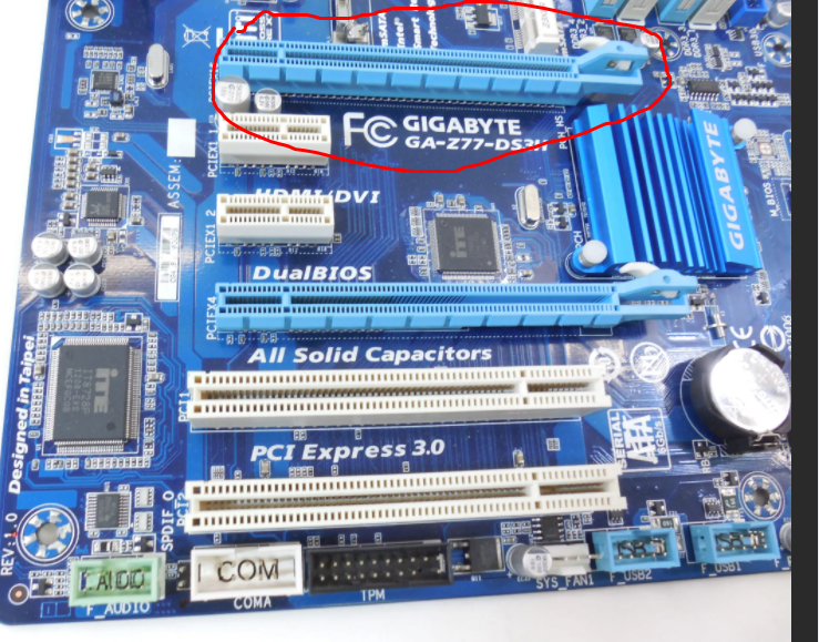 pcie слот